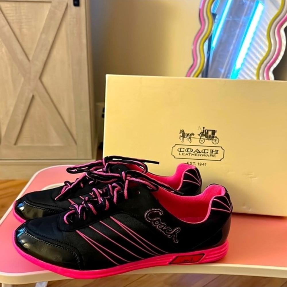 Coach Black Sneakers with Hot Pink Trim Size 7.5 NWT in BOX
